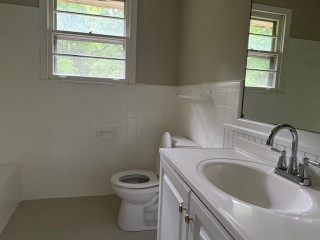 945 Richardson St, Clarksville, TN 37040