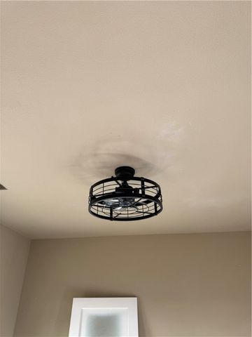 19012 Oakridge Court, Siloam Springs, AR 72761