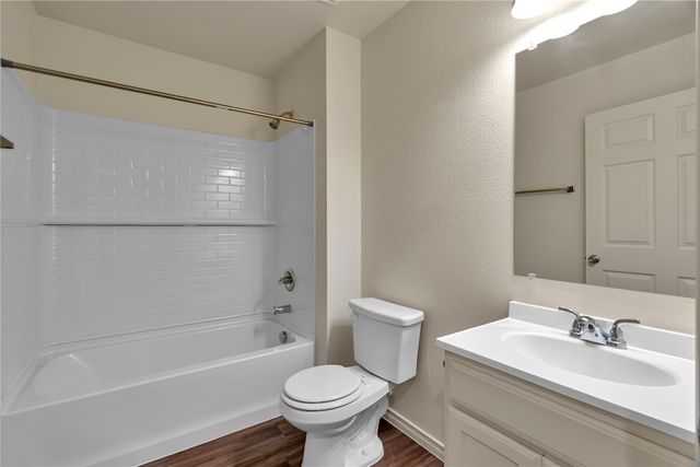 636 Crockett Drive, Cleburne, TX 76031