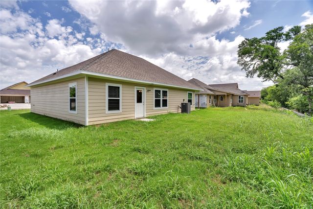 636 Crockett Drive, Cleburne, TX 76031