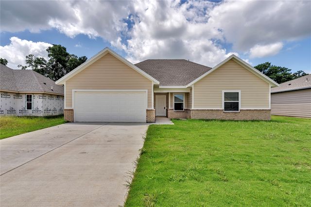 636 Crockett Drive, Cleburne, TX 76031