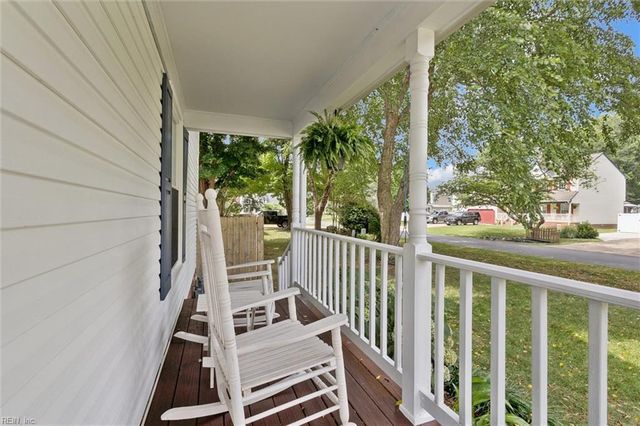 100 Elise PL, Yorktown, VA 23693