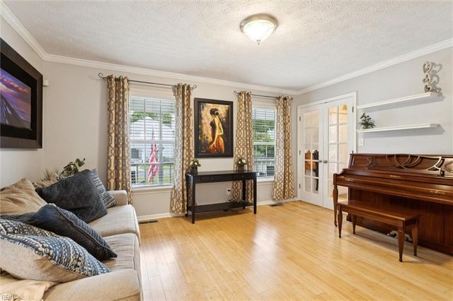100 Elise PL, Yorktown, VA 23693