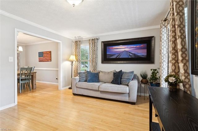 100 Elise PL, Yorktown, VA 23693