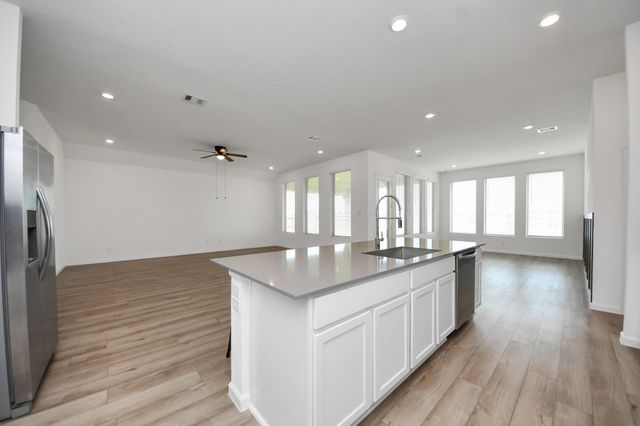 4707 Stoney Terrace Trail, Baytown, TX 77521