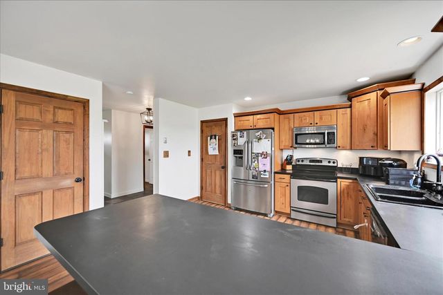 638 MANADA GAP RD, Grantville, PA 17028