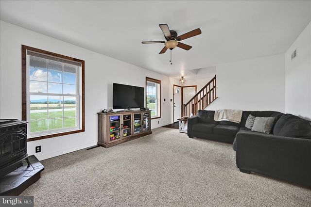 638 MANADA GAP RD, Grantville, PA 17028