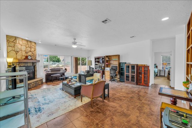 736 DAMMERON VALLEY DR, Dammeron Valley, UT 84783