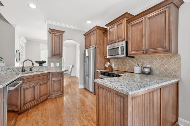 109 Waters Hill Cir, Lebanon, TN 37087