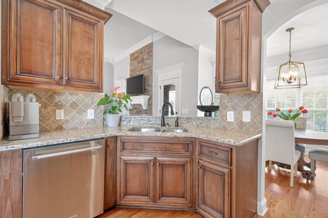 109 Waters Hill Cir, Lebanon, TN 37087