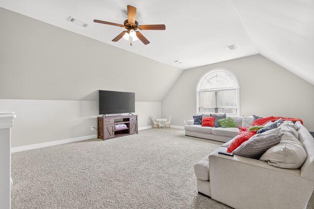 109 Waters Hill Cir, Lebanon, TN 37087