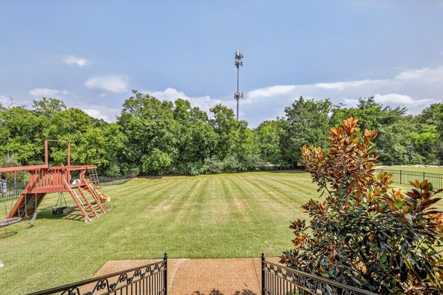 109 Waters Hill Cir, Lebanon, TN 37087