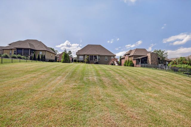 109 Waters Hill Cir, Lebanon, TN 37087