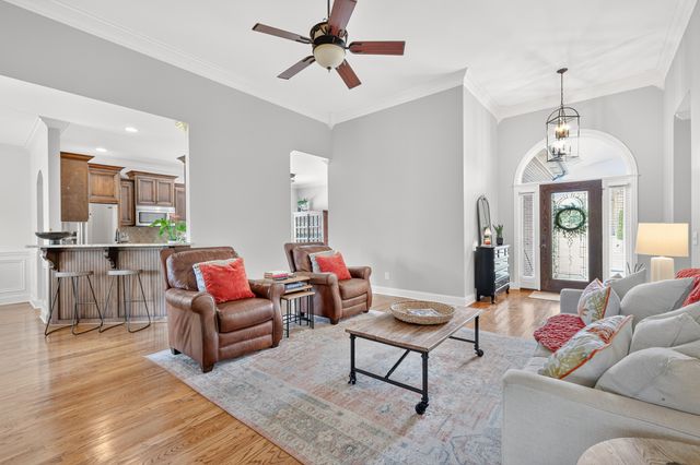 109 Waters Hill Cir, Lebanon, TN 37087