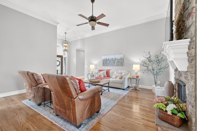 109 Waters Hill Cir, Lebanon, TN 37087