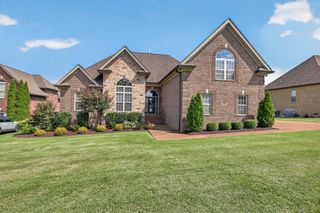 109 Waters Hill Cir, Lebanon, TN 37087