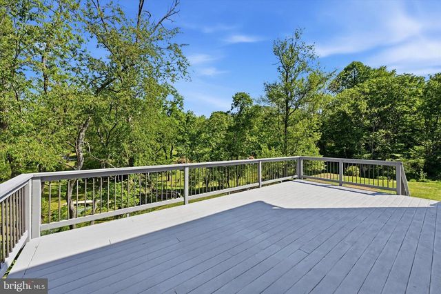 7 KATHLEEN DR, Landenberg, PA 19350