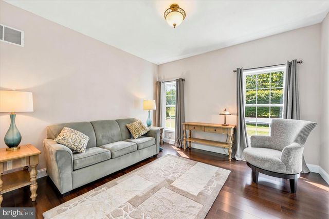 7 KATHLEEN DR, Landenberg, PA 19350