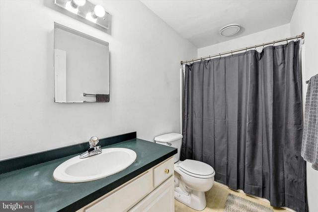 7 KATHLEEN DR, Landenberg, PA 19350