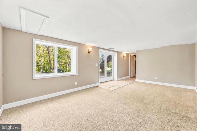 7 KATHLEEN DR, Landenberg, PA 19350