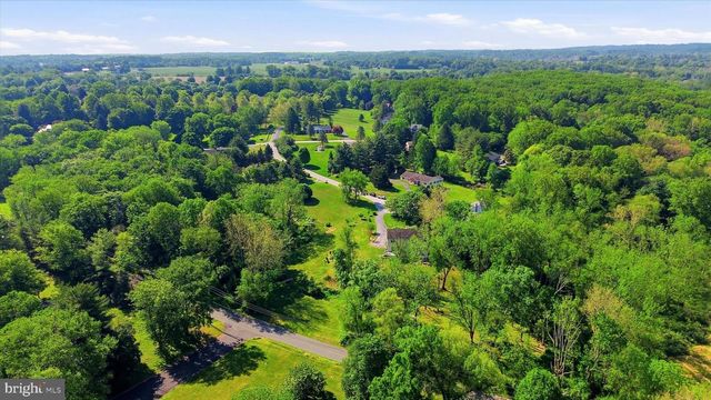 7 KATHLEEN DR, Landenberg, PA 19350
