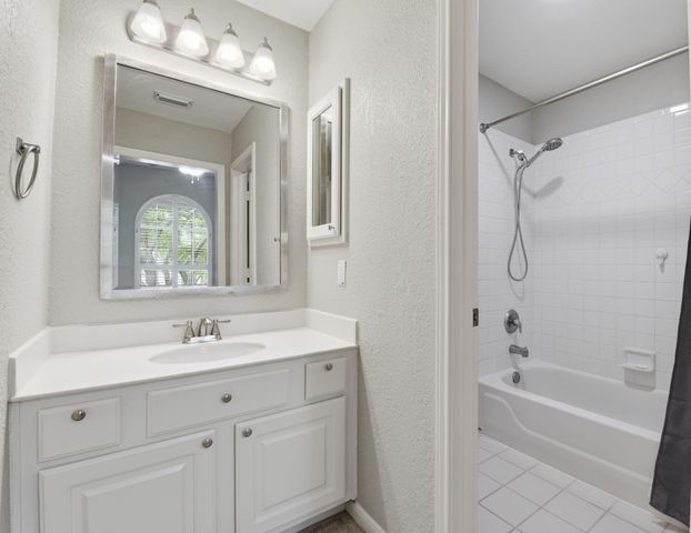 19211 E Larah Lane, Houston, TX 77094