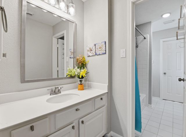 19211 E Larah Lane, Houston, TX 77094