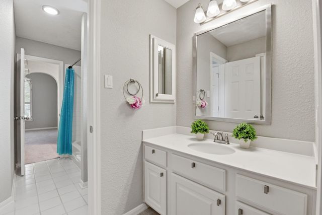 19211 E Larah Lane, Houston, TX 77094