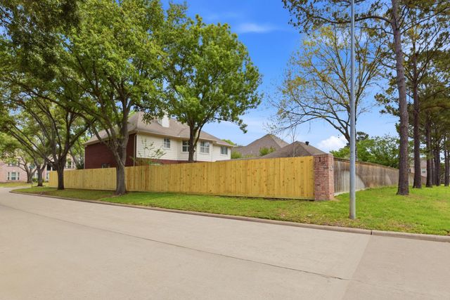 19211 E Larah Lane, Houston, TX 77094