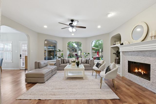 19211 E Larah Lane, Houston, TX 77094