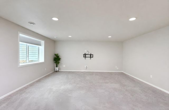6464 59th Avenue S, Fargo, ND 58104