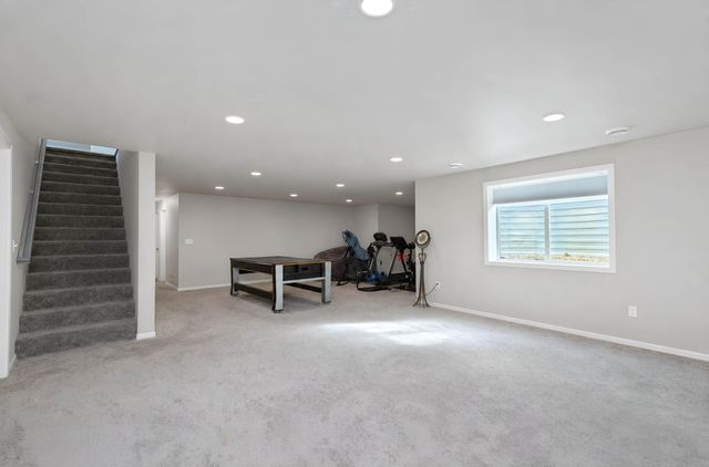 6464 59th Avenue S, Fargo, ND 58104