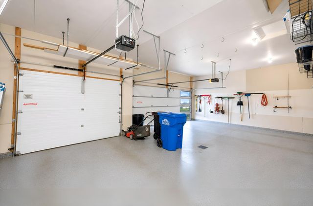 6464 59th Avenue S, Fargo, ND 58104