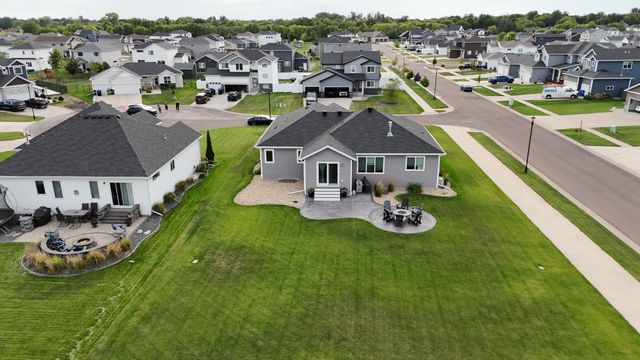 6464 59th Avenue S, Fargo, ND 58104