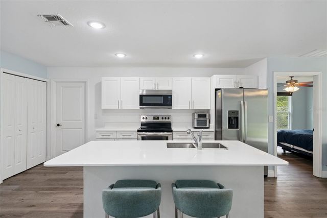 1639 11TH AVENUE, Deland, FL 32724