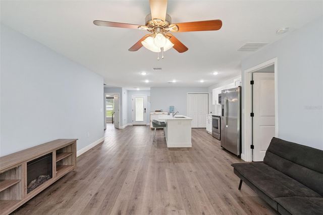 1639 11TH AVENUE, Deland, FL 32724