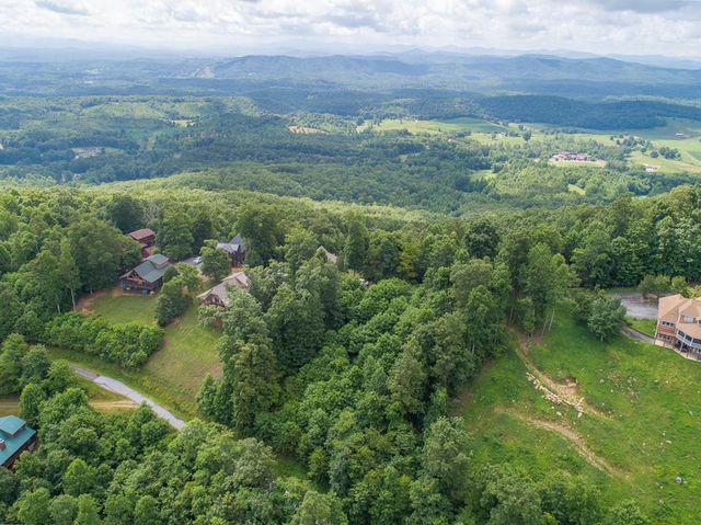 130 Trophy Buck Point, Murphy, NC 28906