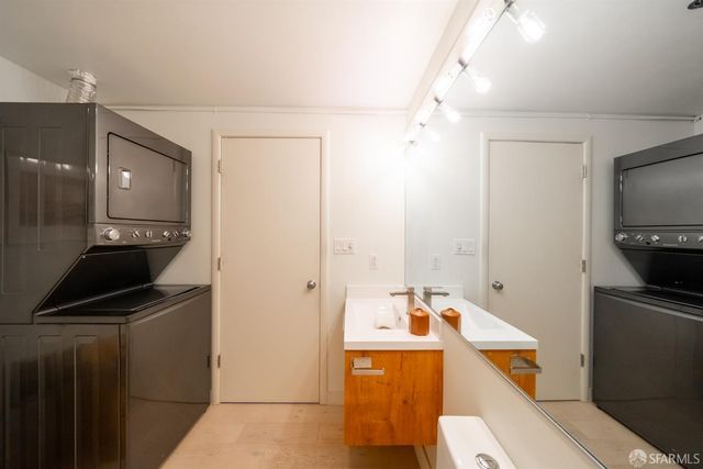 2301 Harrison Street 203, San Francisco, CA 94110