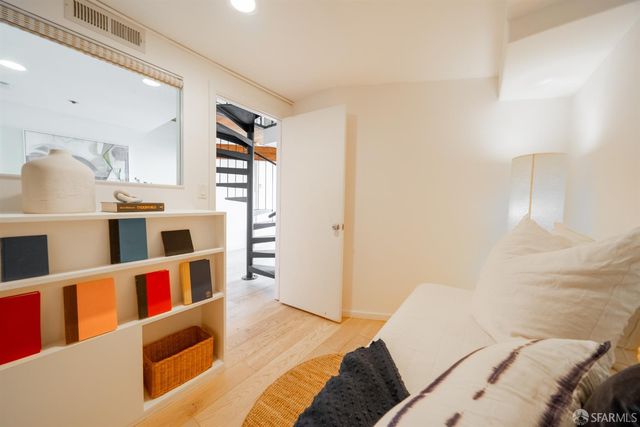 2301 Harrison Street 203, San Francisco, CA 94110