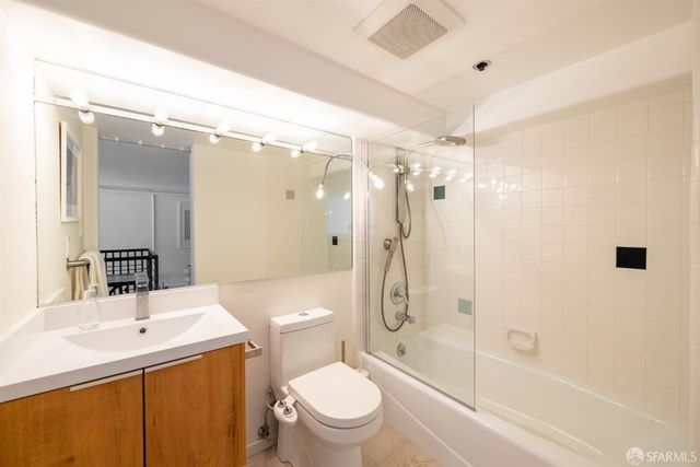 2301 Harrison Street 203, San Francisco, CA 94110