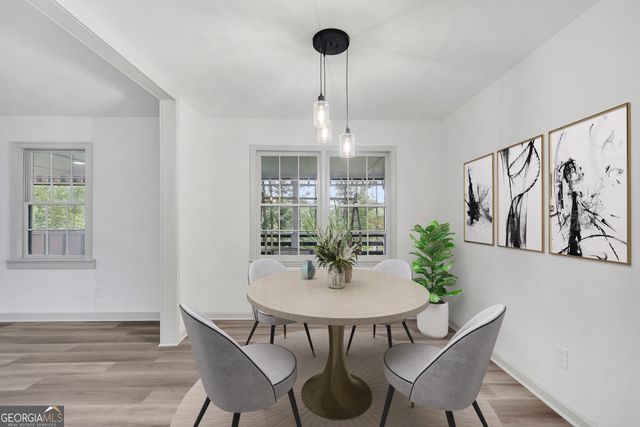 135 Golden Hills Drive, Woodstock, GA 30189