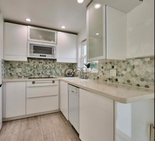 1043 Hillsboro 21c, Hillsboro Beach, FL 33062