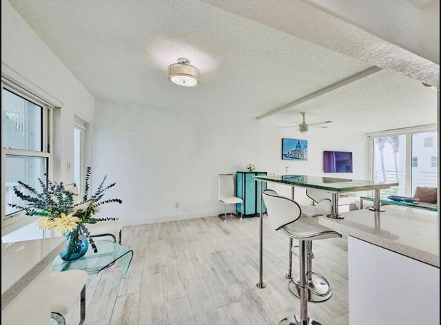 1043 Hillsboro 21c, Hillsboro Beach, FL 33062