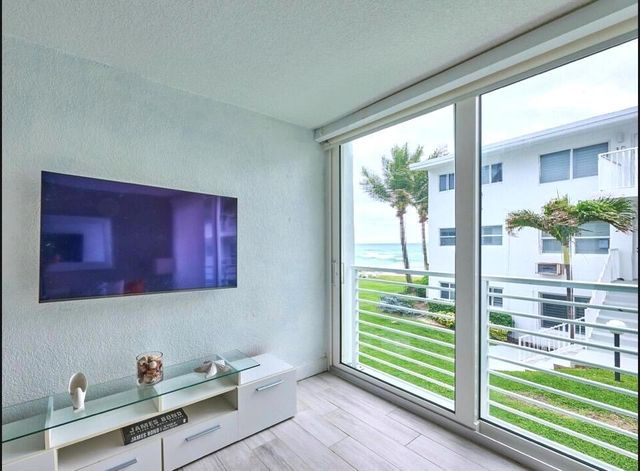 1043 Hillsboro 21c, Hillsboro Beach, FL 33062