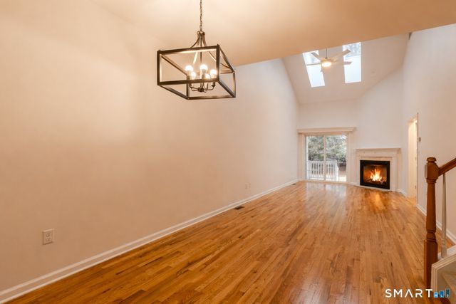 511 Elm Street 3-2, North Haven, CT 06473