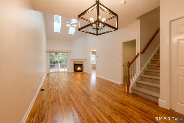 511 Elm Street 3-2, North Haven, CT 06473