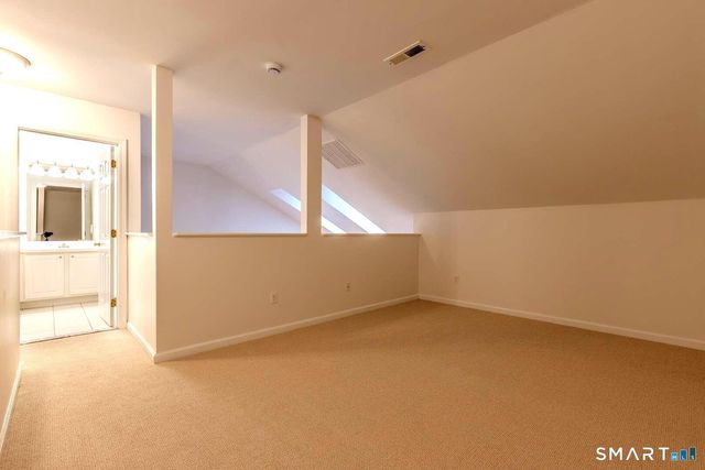 511 Elm Street 3-2, North Haven, CT 06473