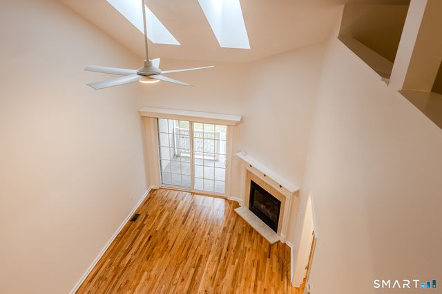 511 Elm Street 3-2, North Haven, CT 06473