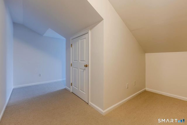 511 Elm Street 3-2, North Haven, CT 06473