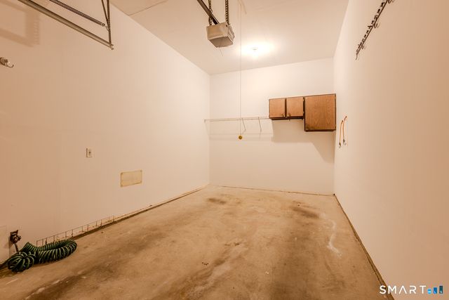 511 Elm Street 3-2, North Haven, CT 06473